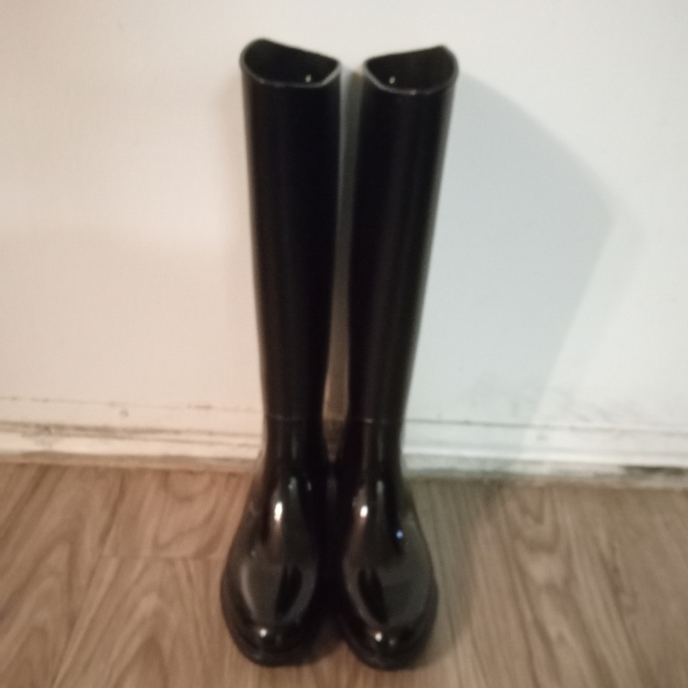 Sam Edelman Black Rain Boots